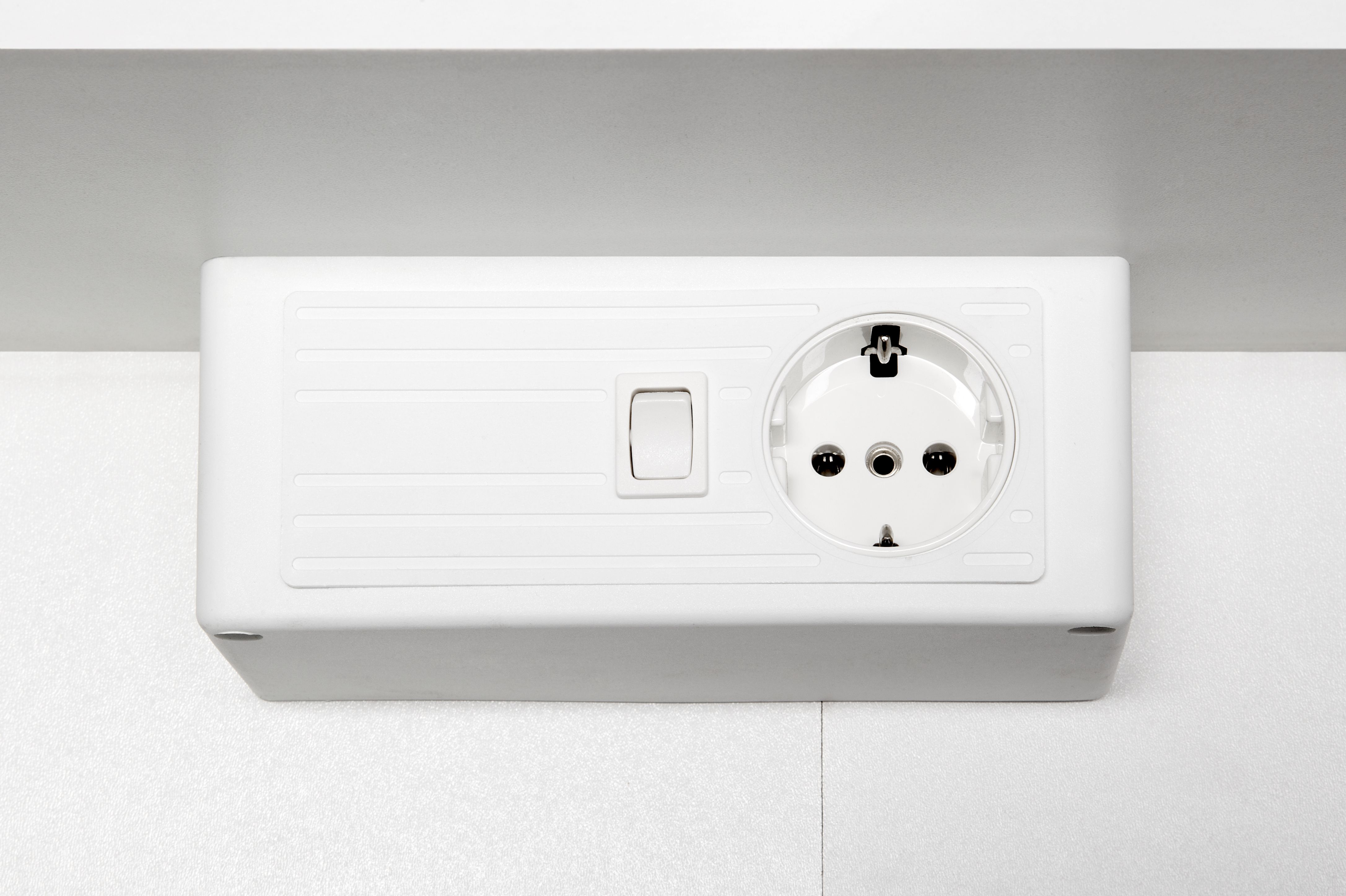 Armoire de toilette Bobbi 100cm modèle 1 3 portes & eclairage LED - blanc - Image 4