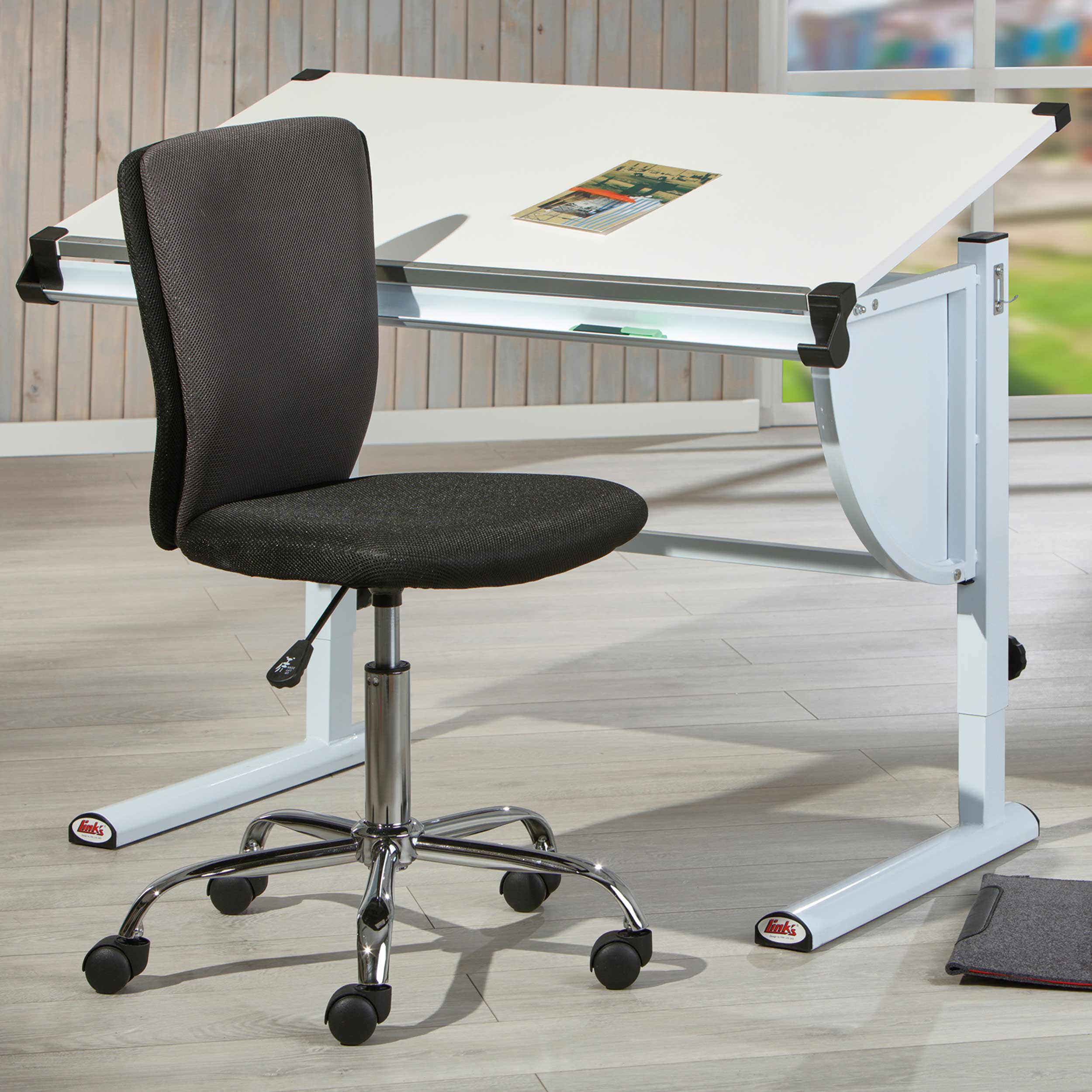 Bureau d'enfant Milo avec plateau réglable - Image 1