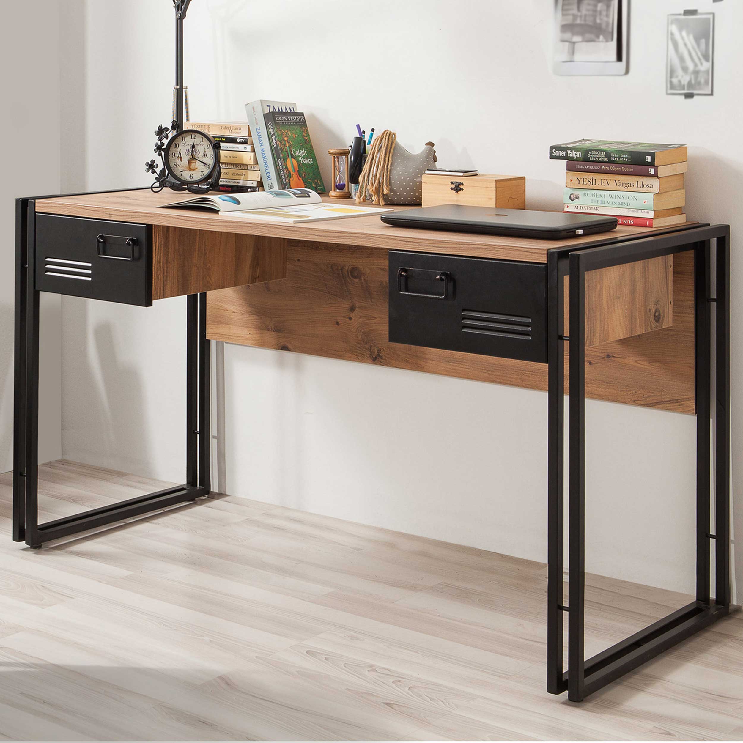 Bureau d'étude pour la créativité | mélaminé | pin atlantique noir