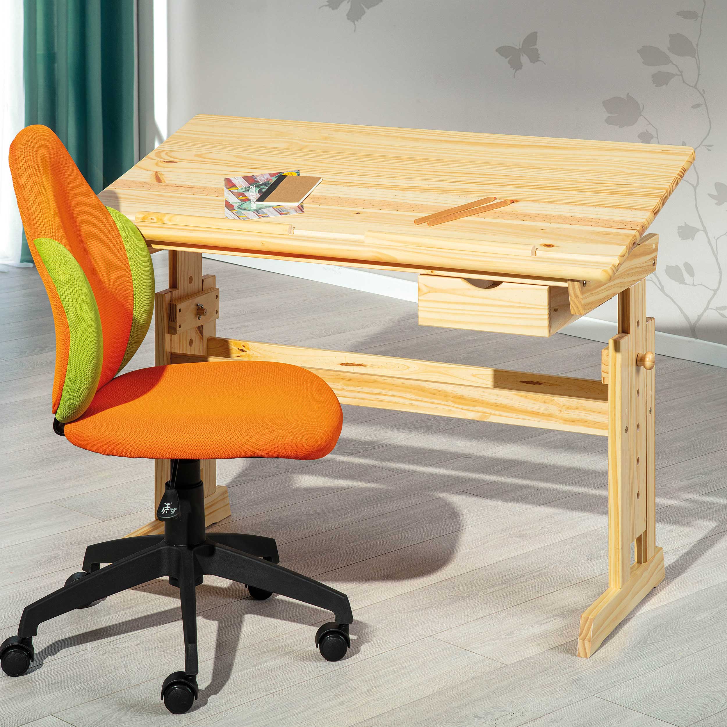 Bureau Lena avec plateau inclinable