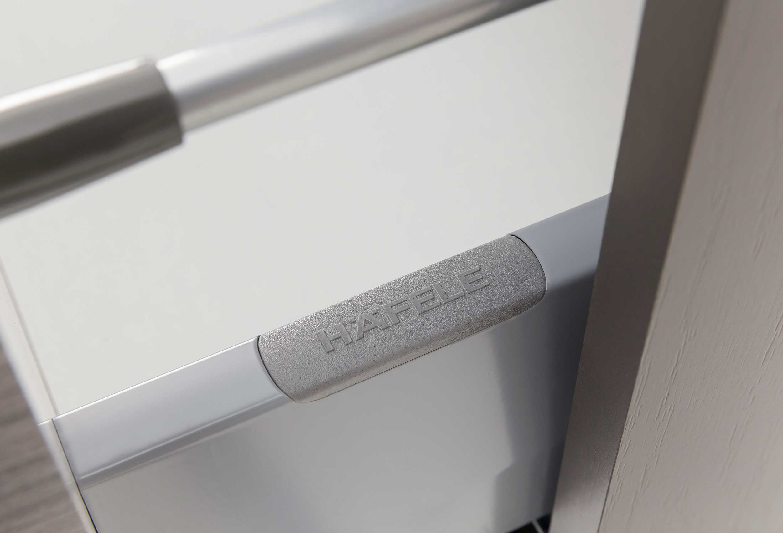 Colonne Lotuk haute avec 2 portes & 1 tiroir - chêne gris - Image 9