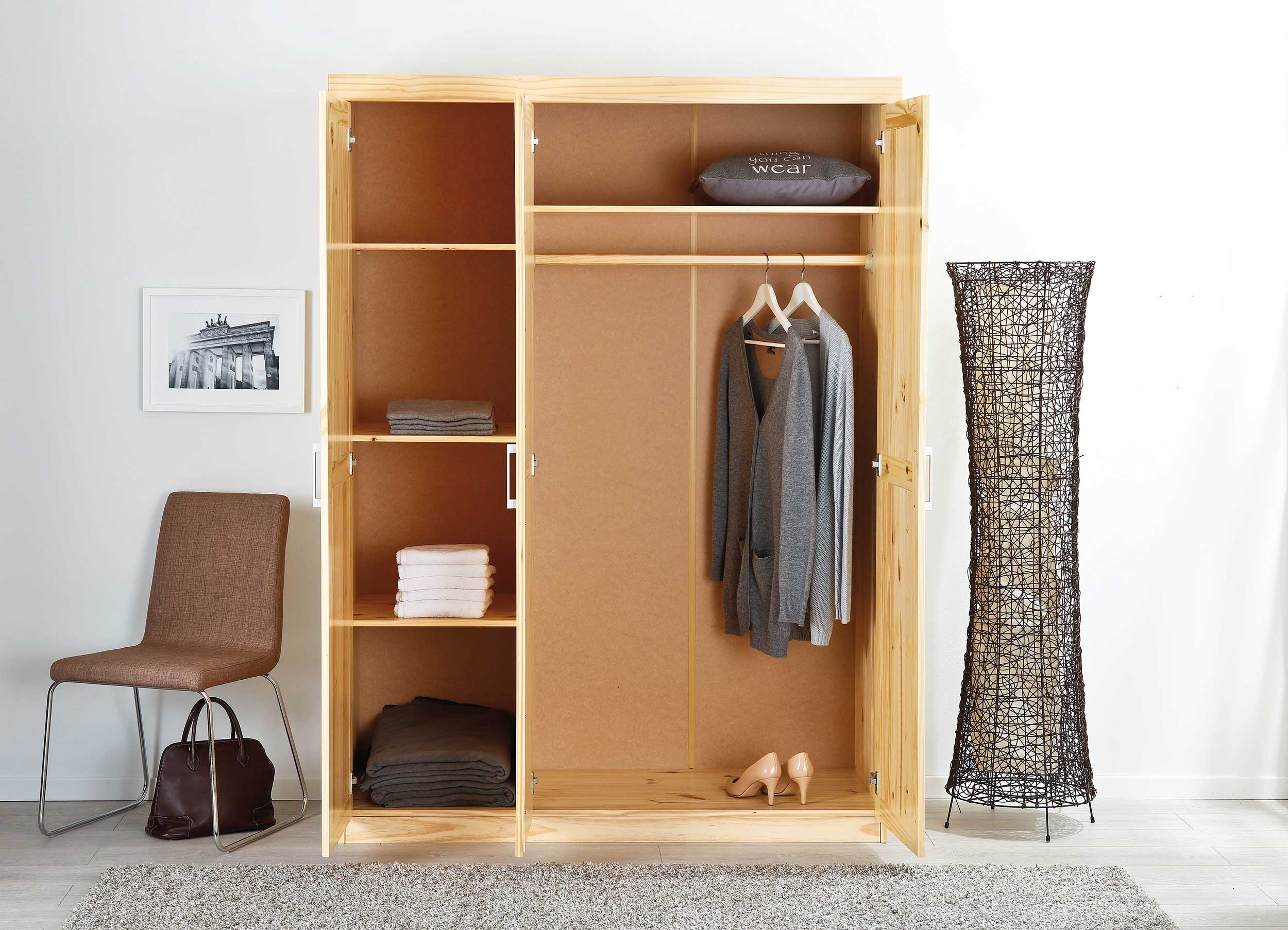 Garde-robe Léon 140cm avec 3 portes - bois de pin - Image 6