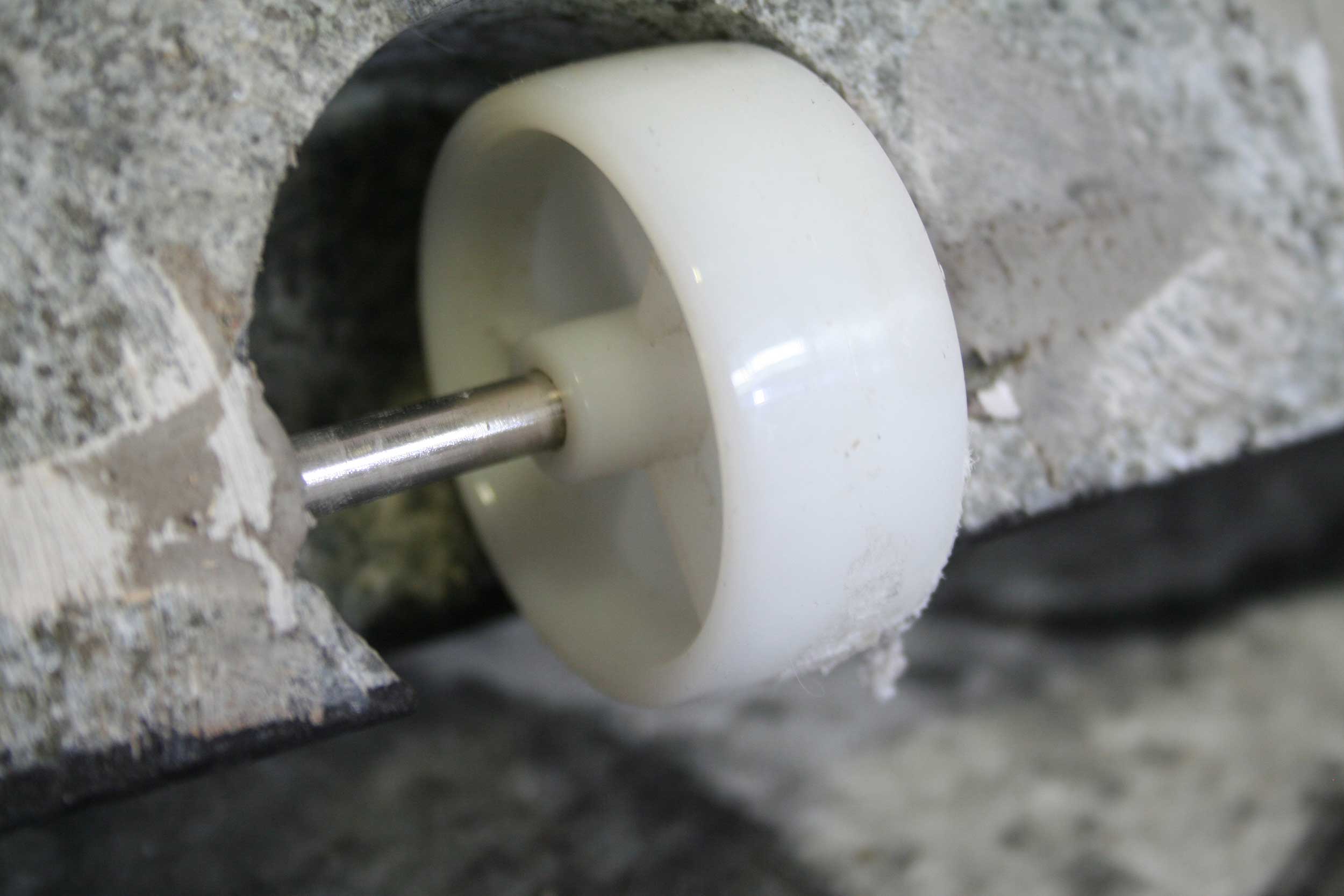 Pied de parasol 30kg avec système trolley - Image 2