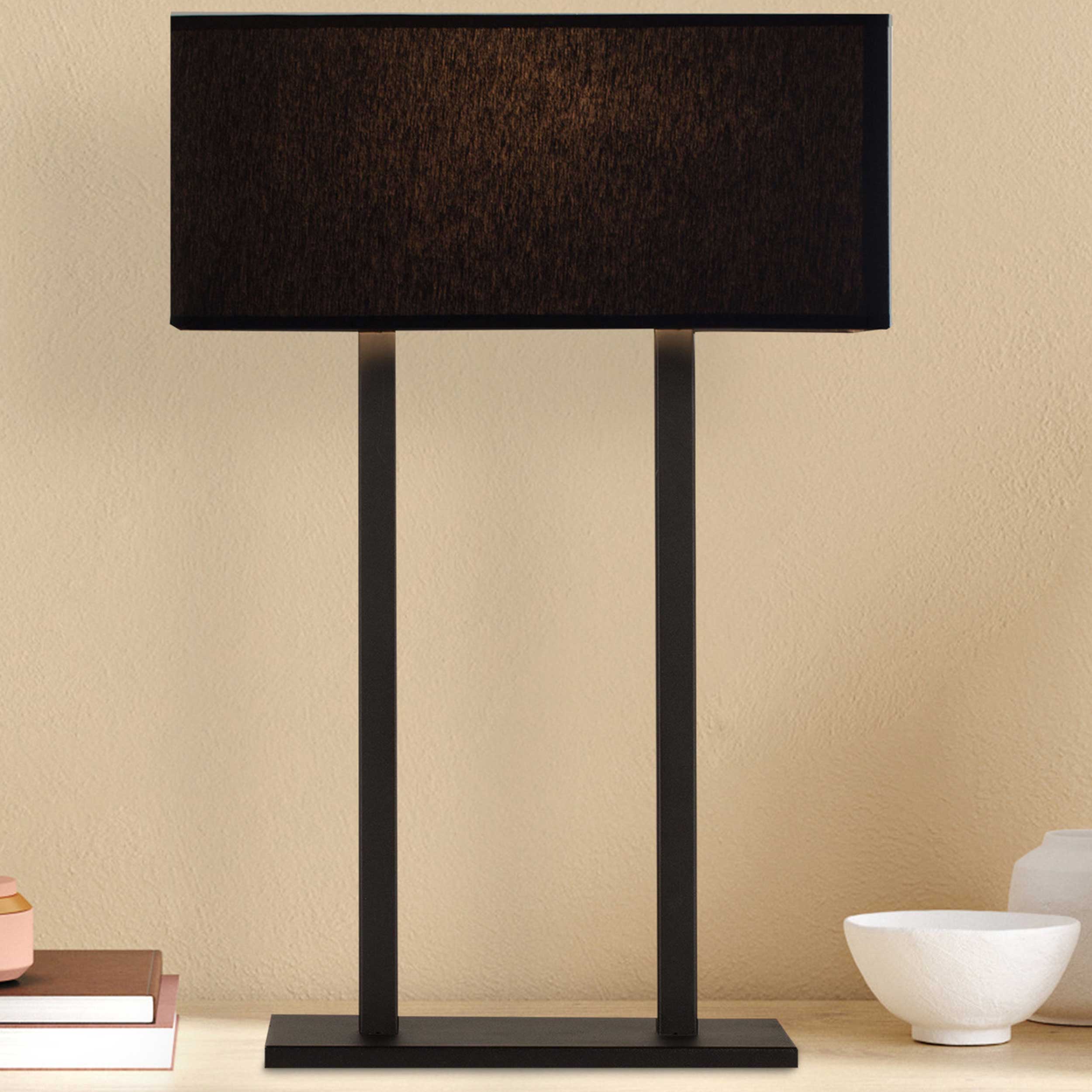 Salihini Lampe de table | CORPS EN MÉTAL | Noir