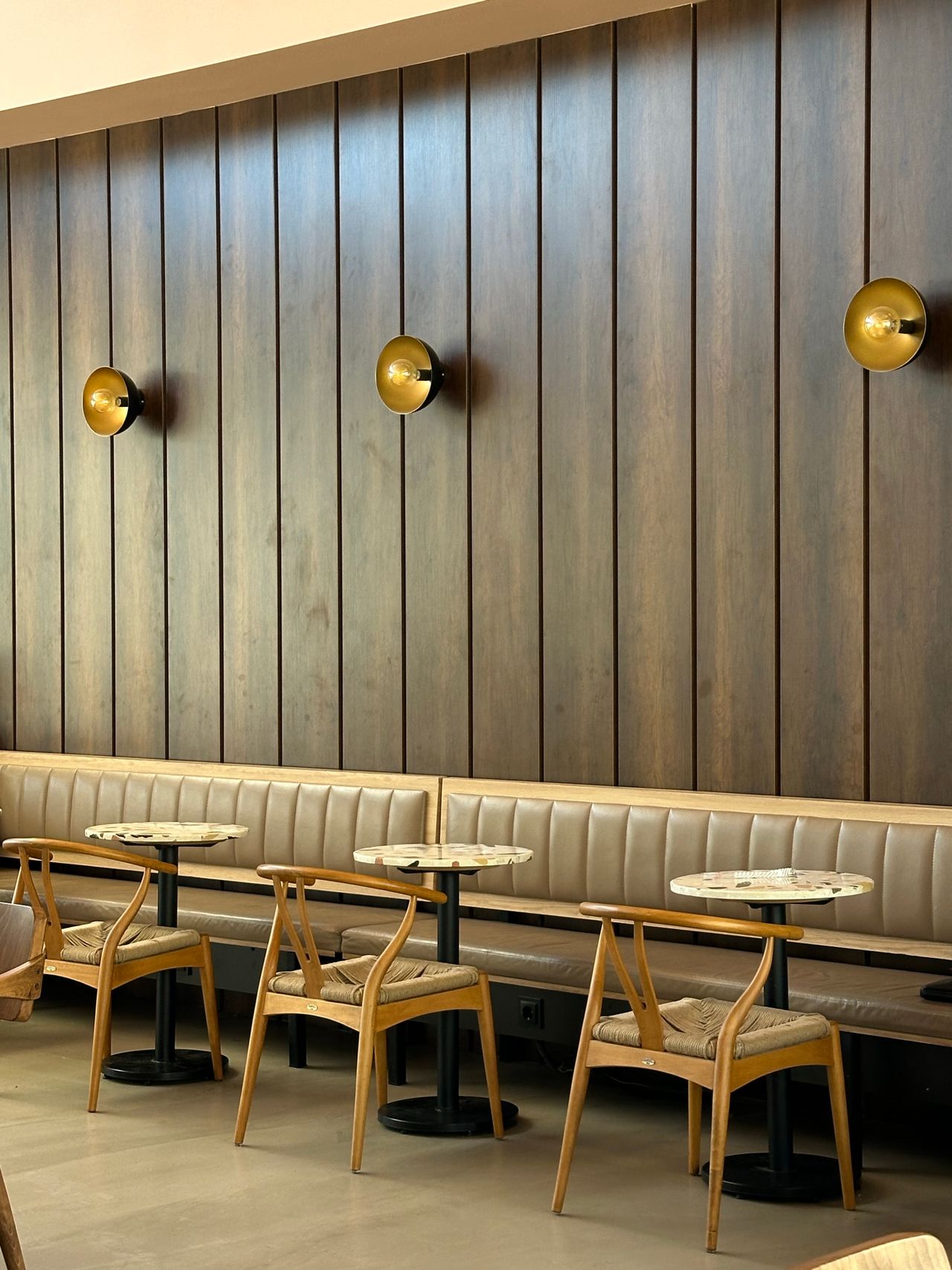 Chaise bistrot bois