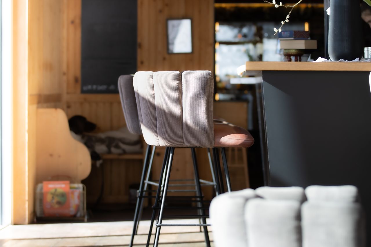 Tabourets de bar bois-métal